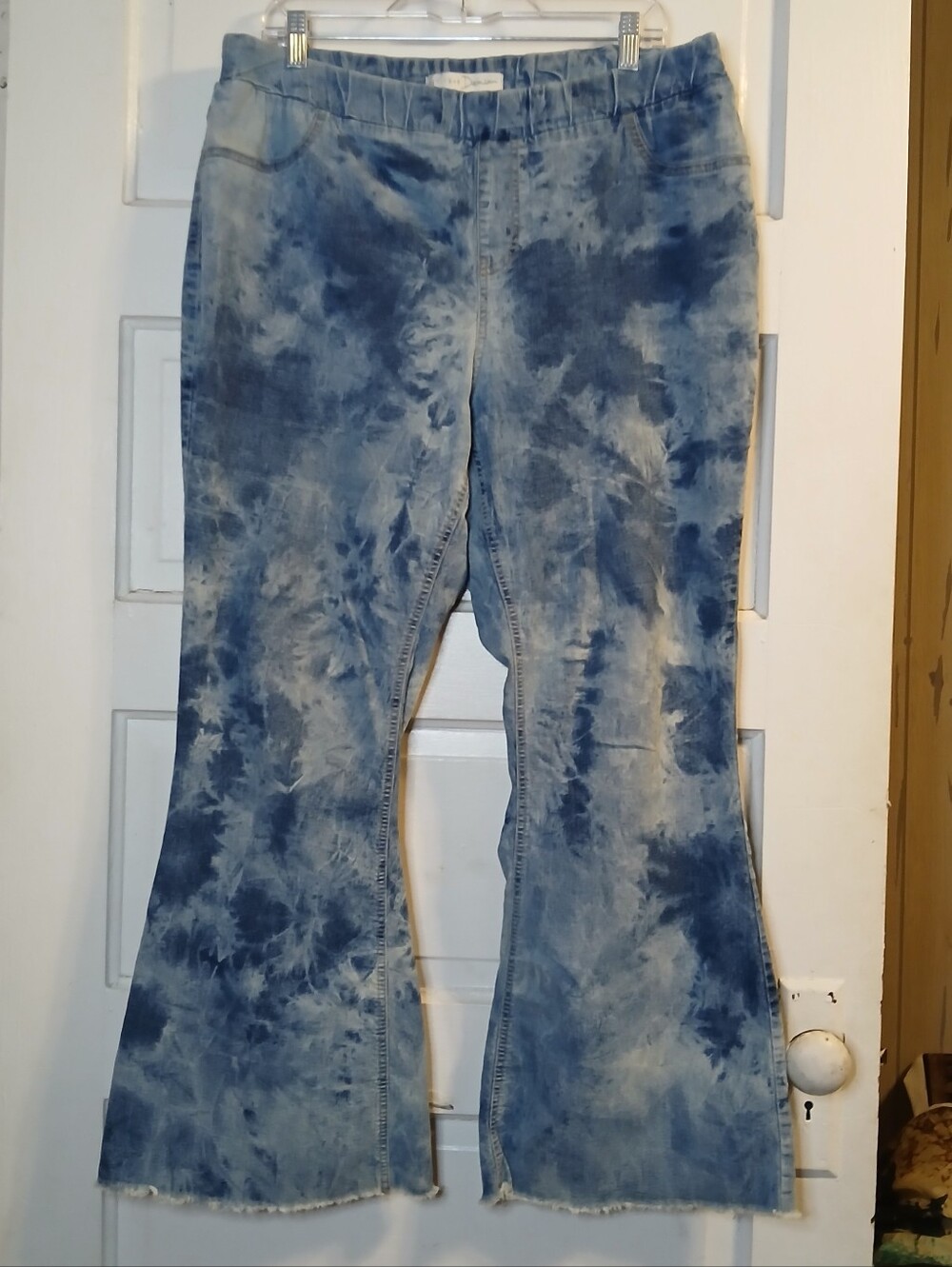Est 1946 Denim 18WP Acid Wash Flare Jeans Women Petite Plus Stretch Raw Hem
